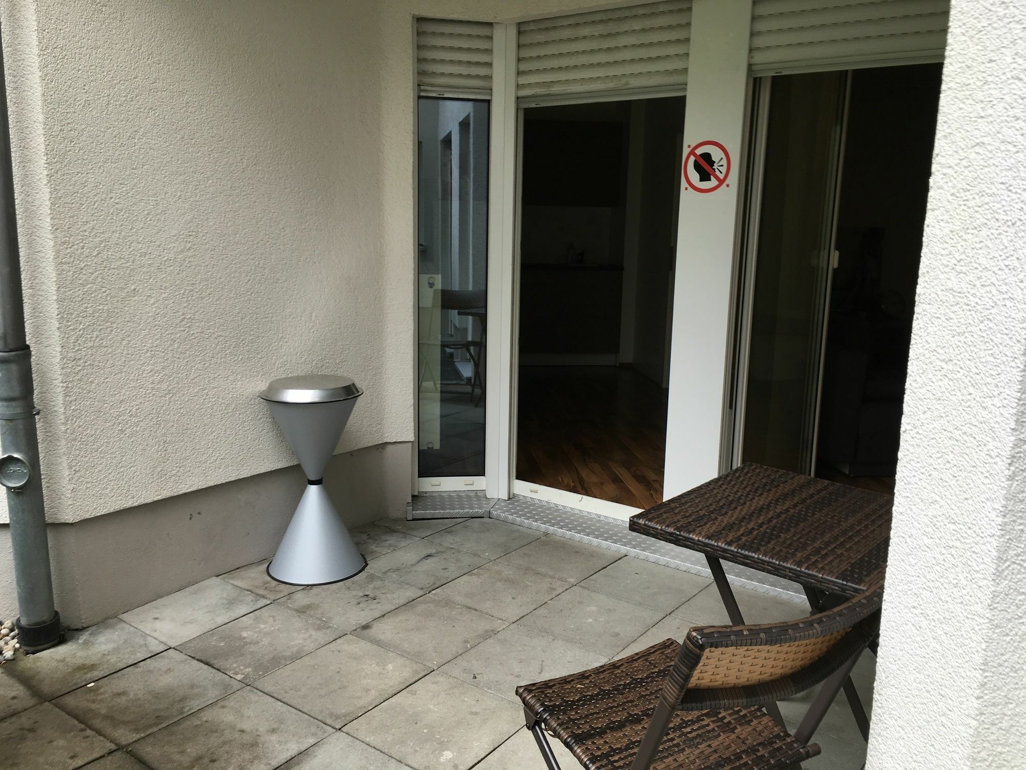 Kn Kahtan Boarding House Apartment München Exterior foto