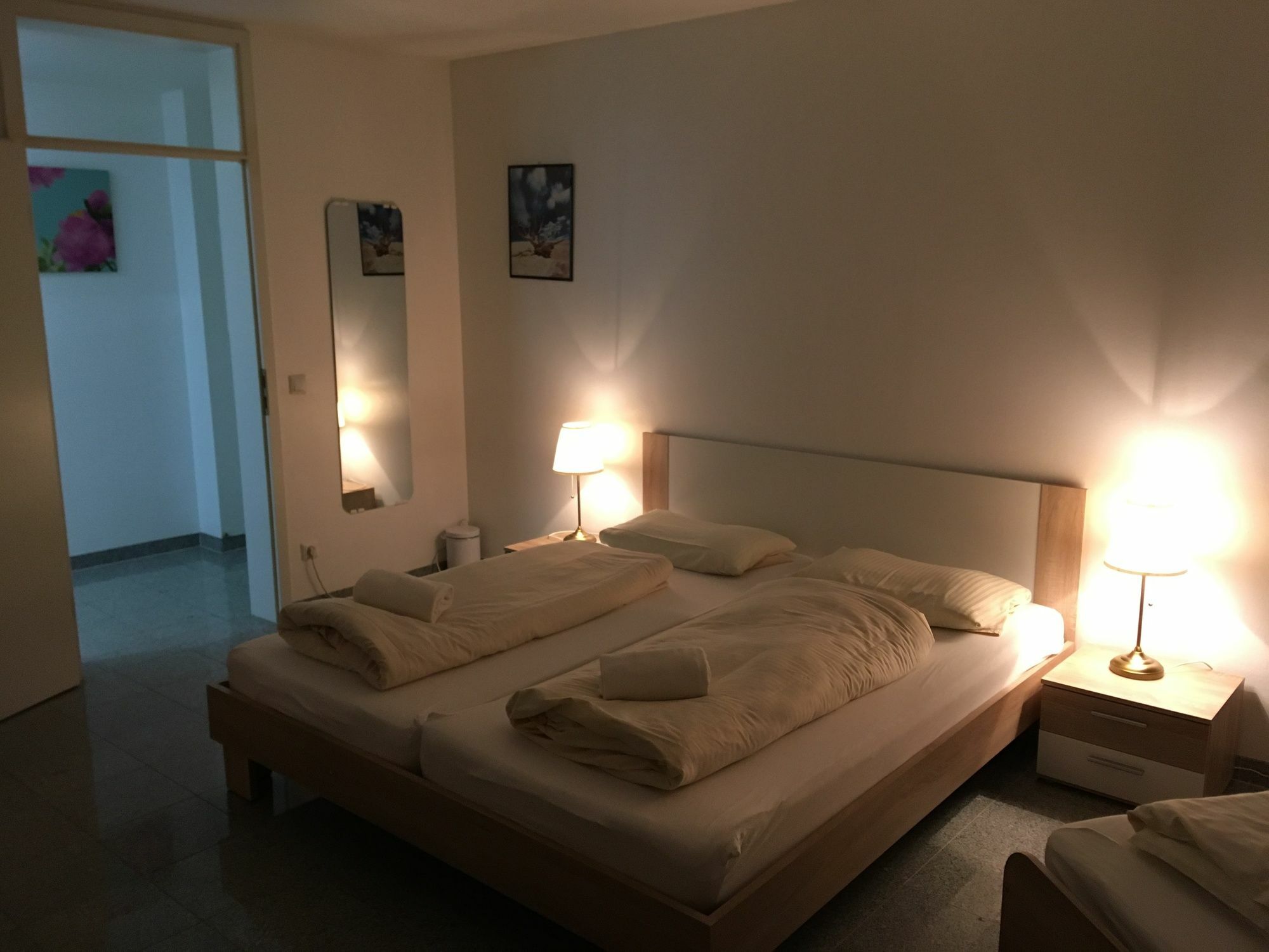 Kn Kahtan Boarding House Apartment München Exterior foto