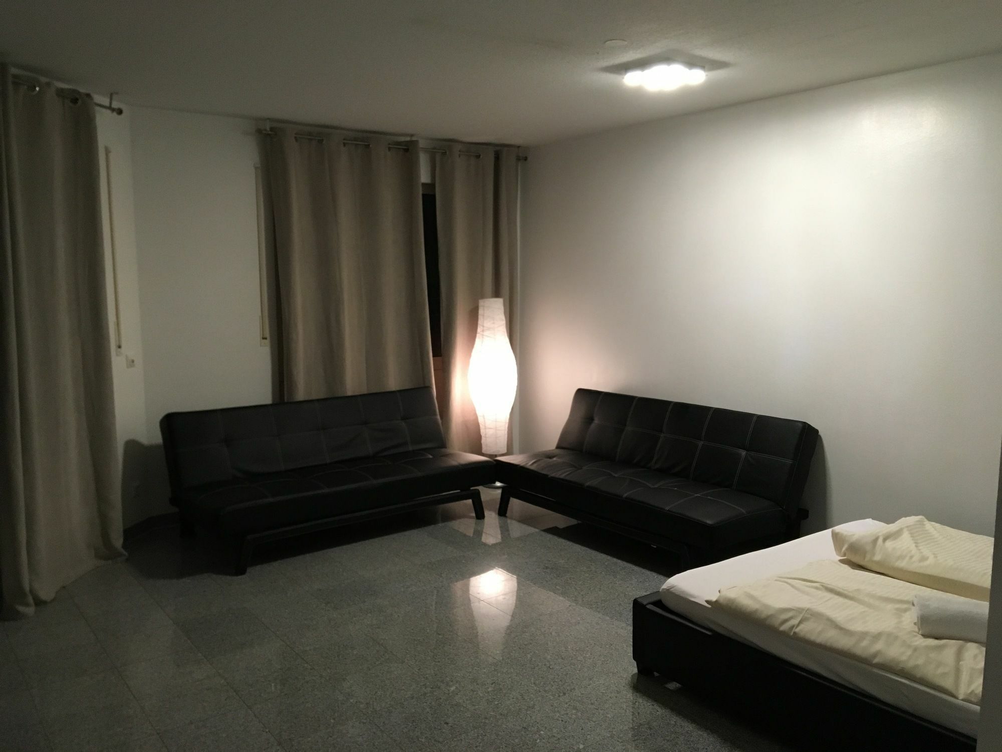 Kn Kahtan Boarding House Apartment München Exterior foto